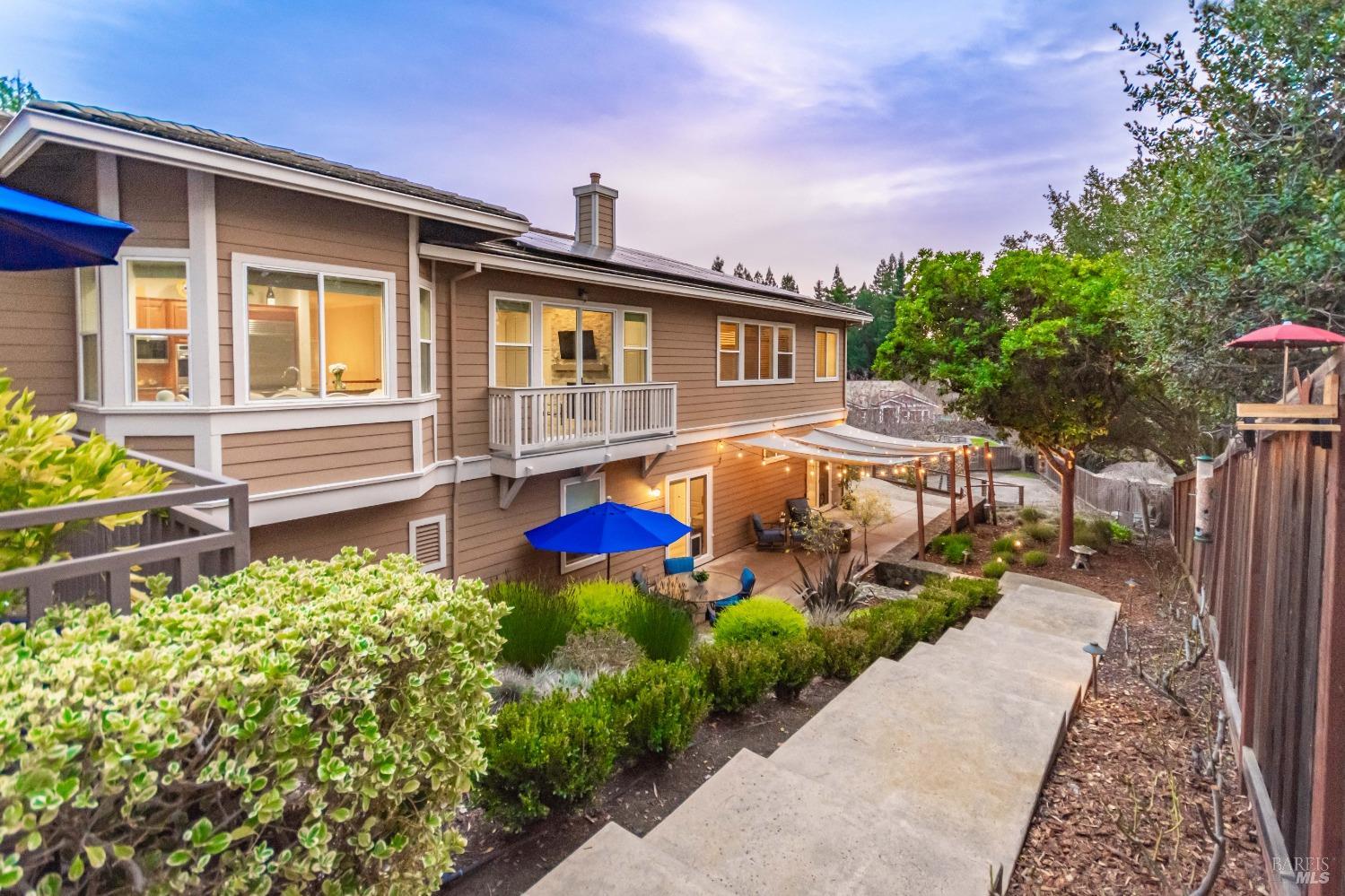 1109 Scenic Pl