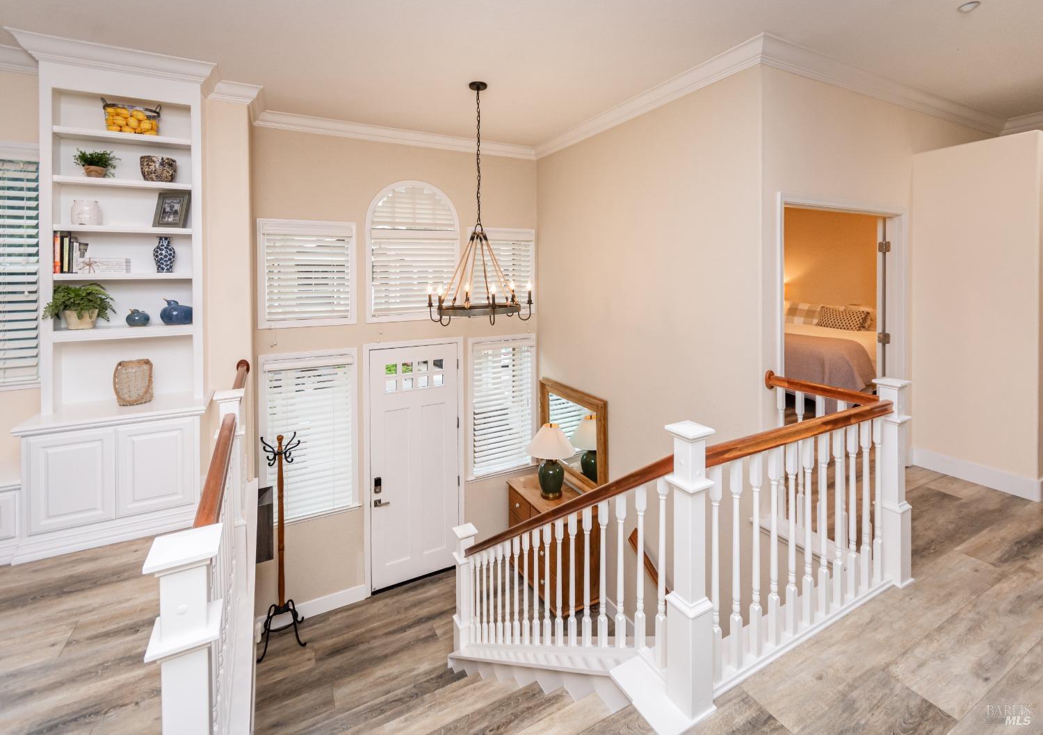 1109 Scenic Pl