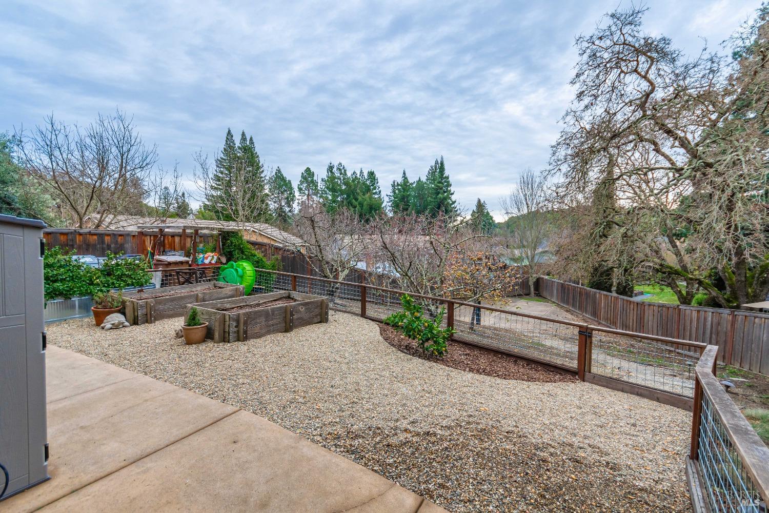 1109 Scenic Pl