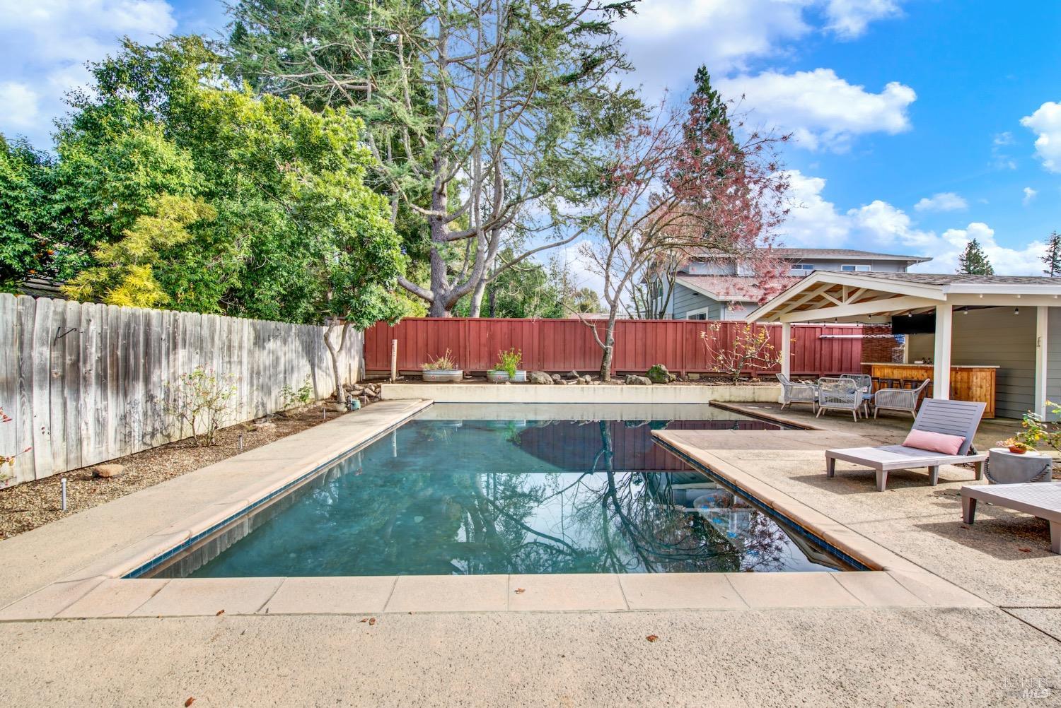 3360 Linda Mesa Way