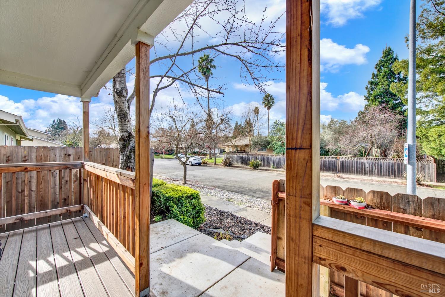 3360 Linda Mesa Way