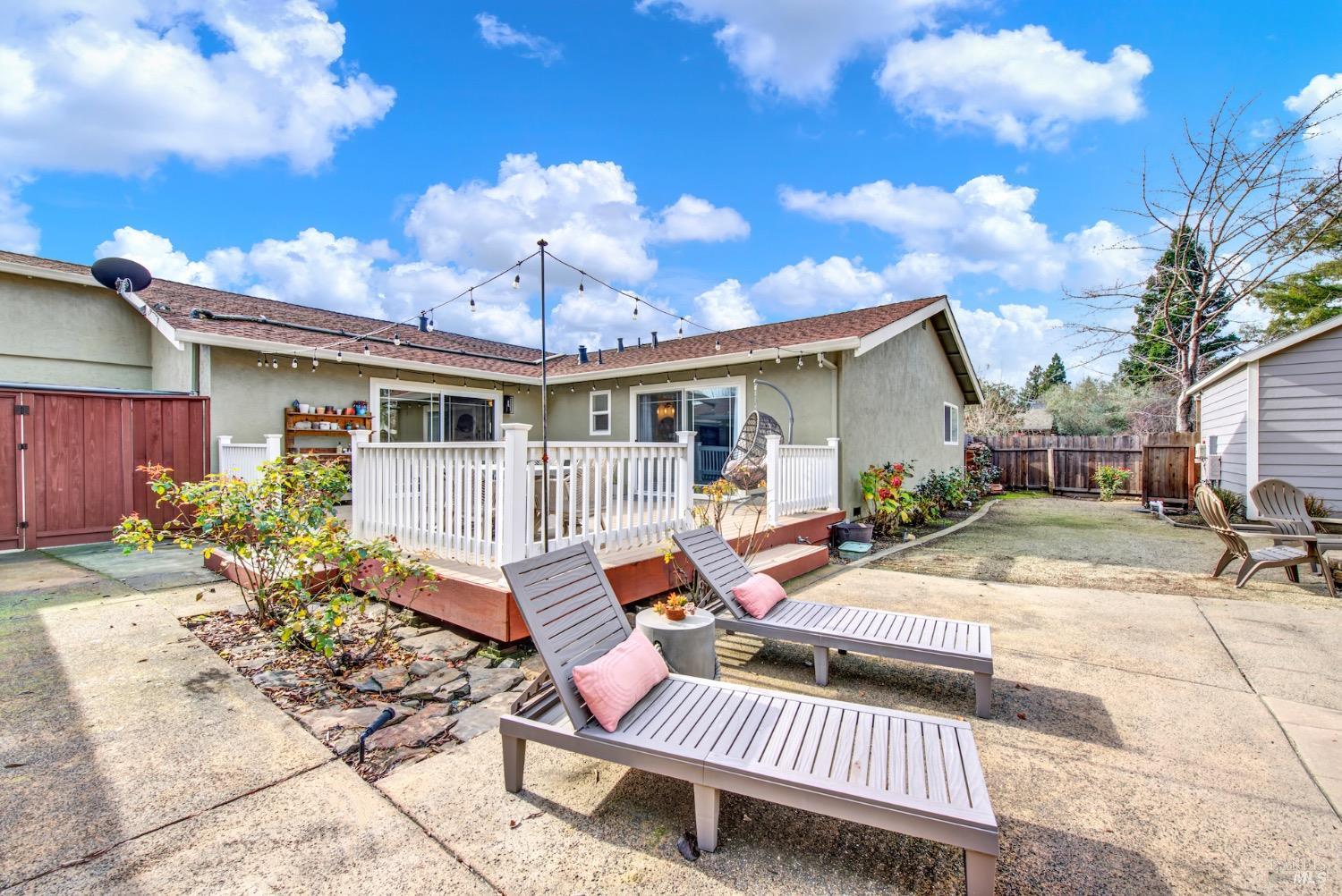3360 Linda Mesa Way