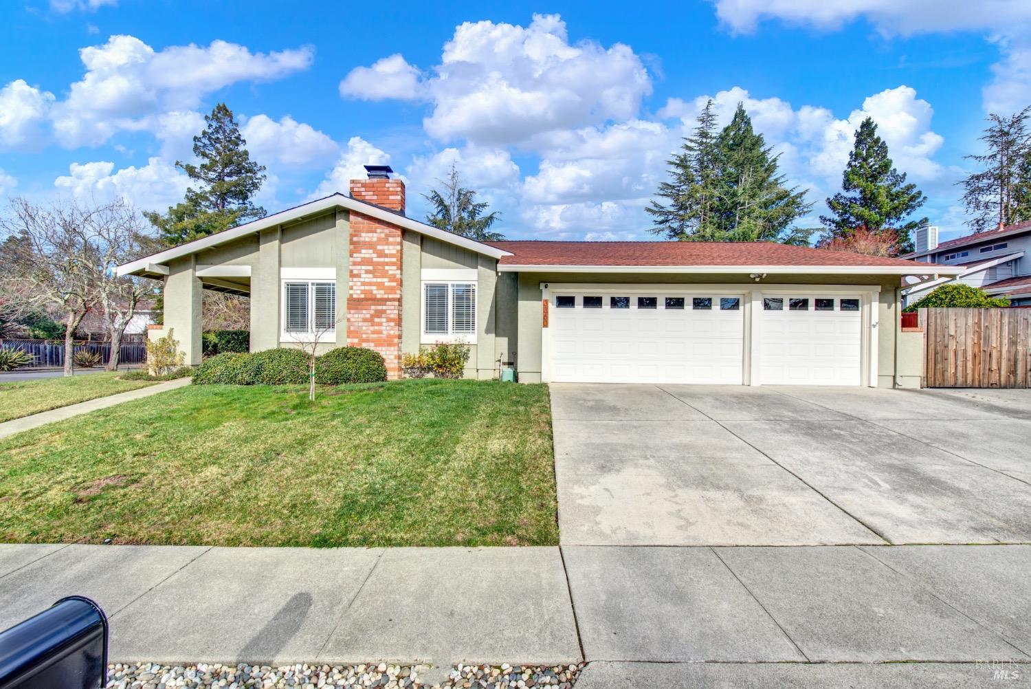 3360 Linda Mesa Way