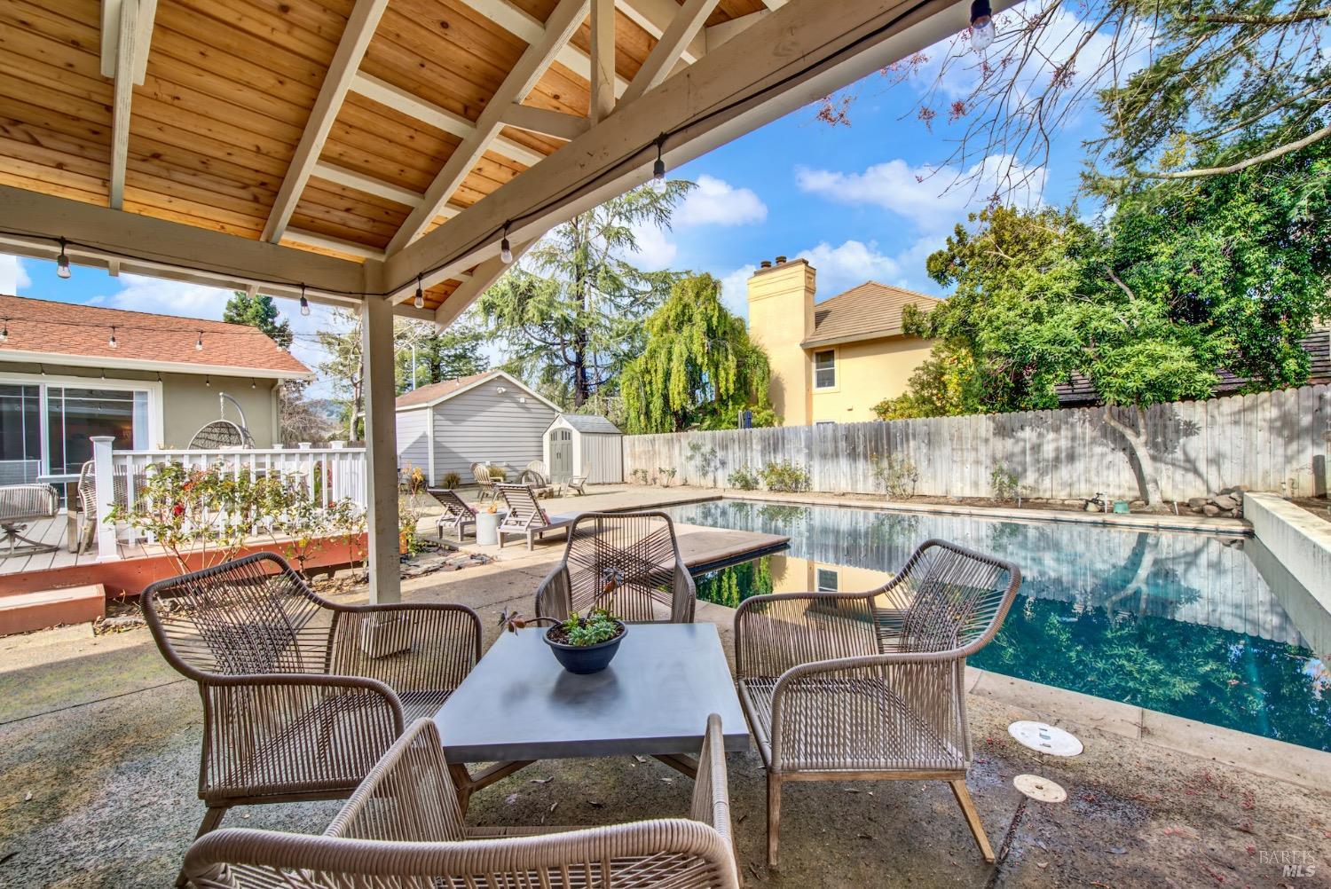 3360 Linda Mesa Way
