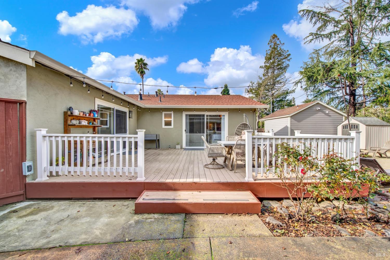 3360 Linda Mesa Way