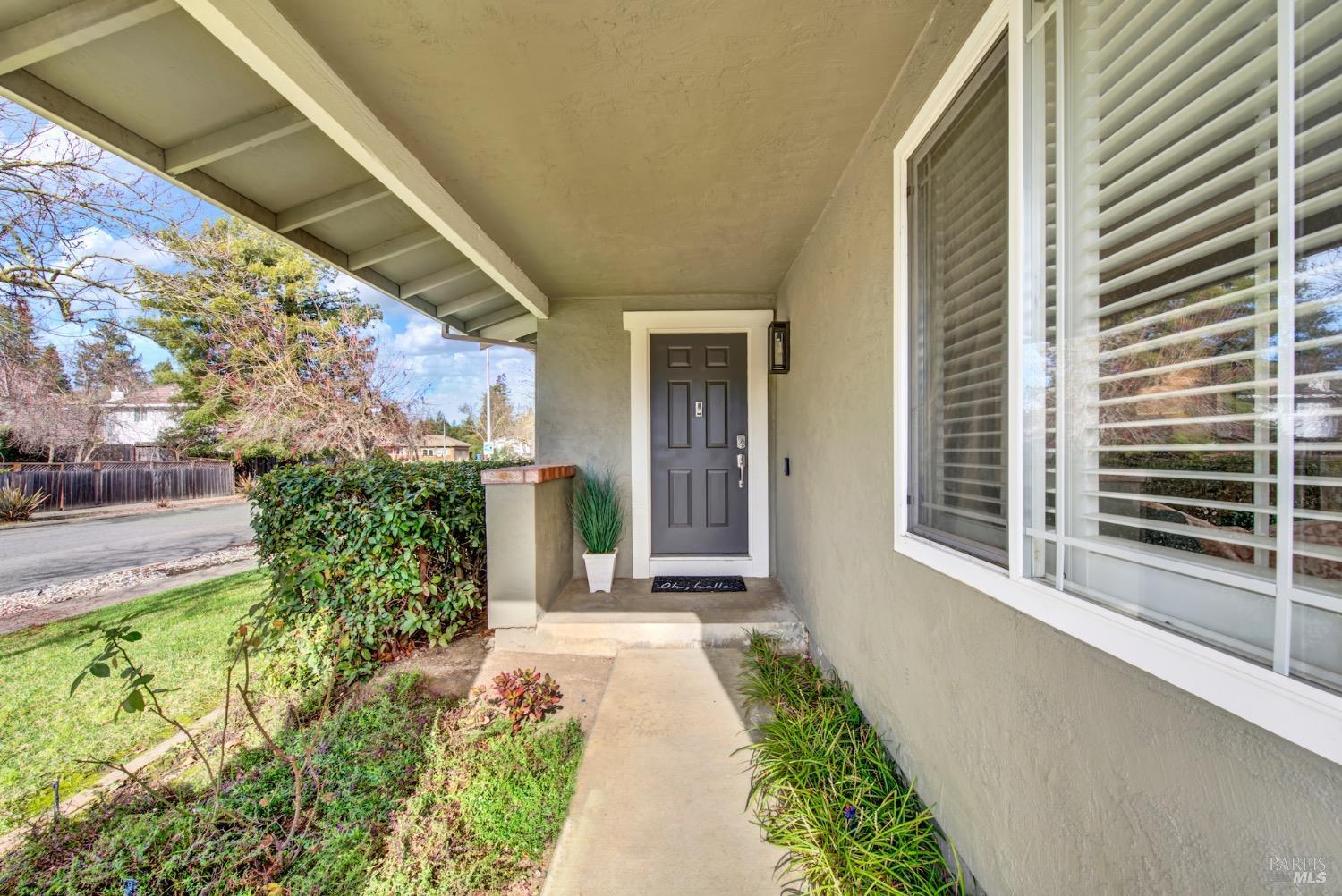 3360 Linda Mesa Way