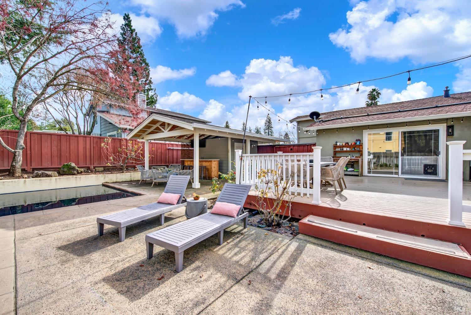 3360 Linda Mesa Way