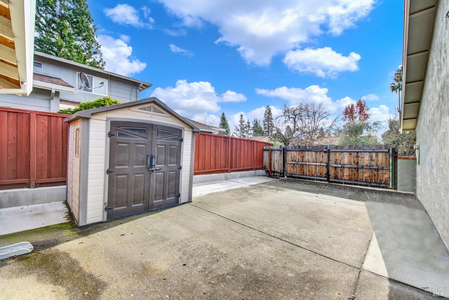 3360 Linda Mesa Way