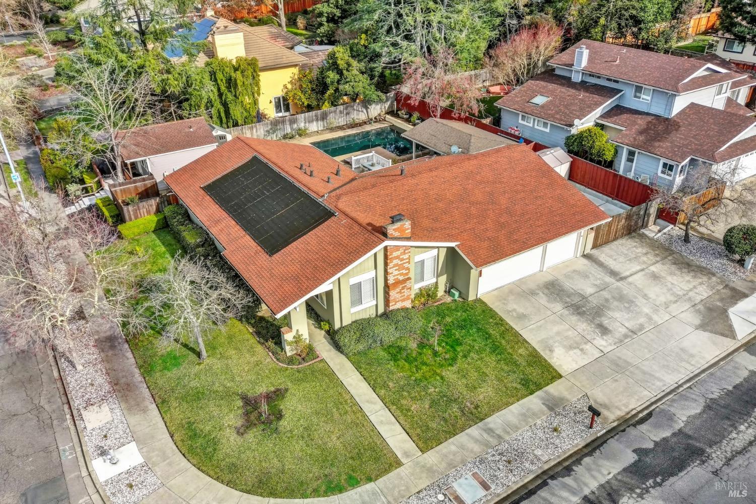 3360 Linda Mesa Way