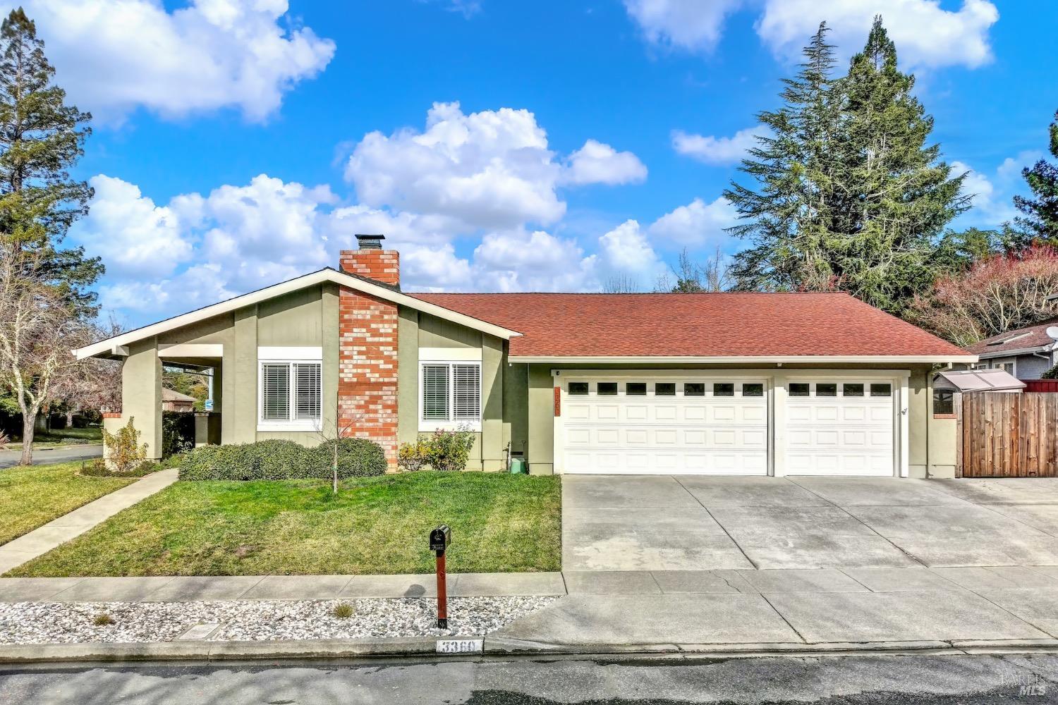 3360 Linda Mesa Way