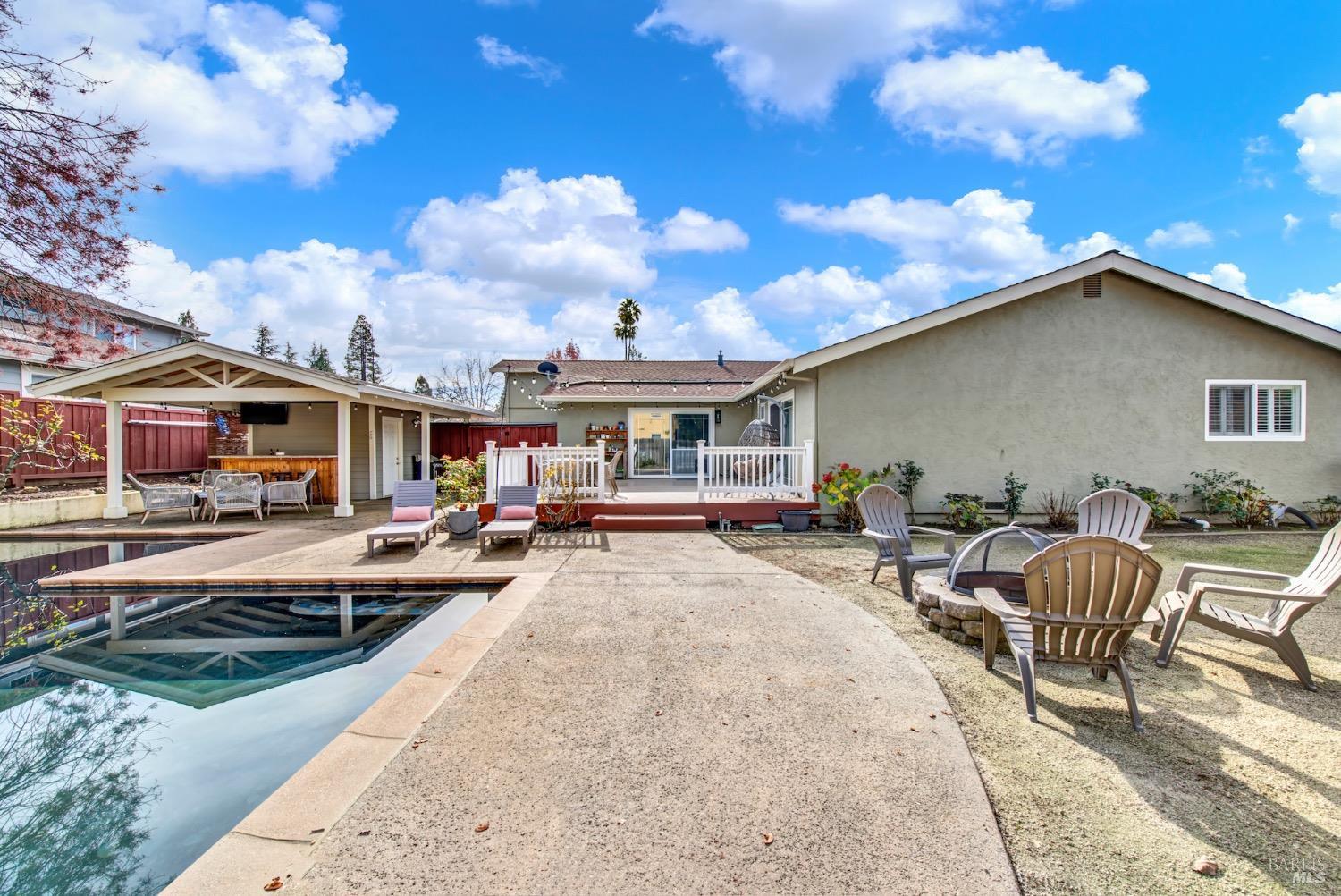 3360 Linda Mesa Way