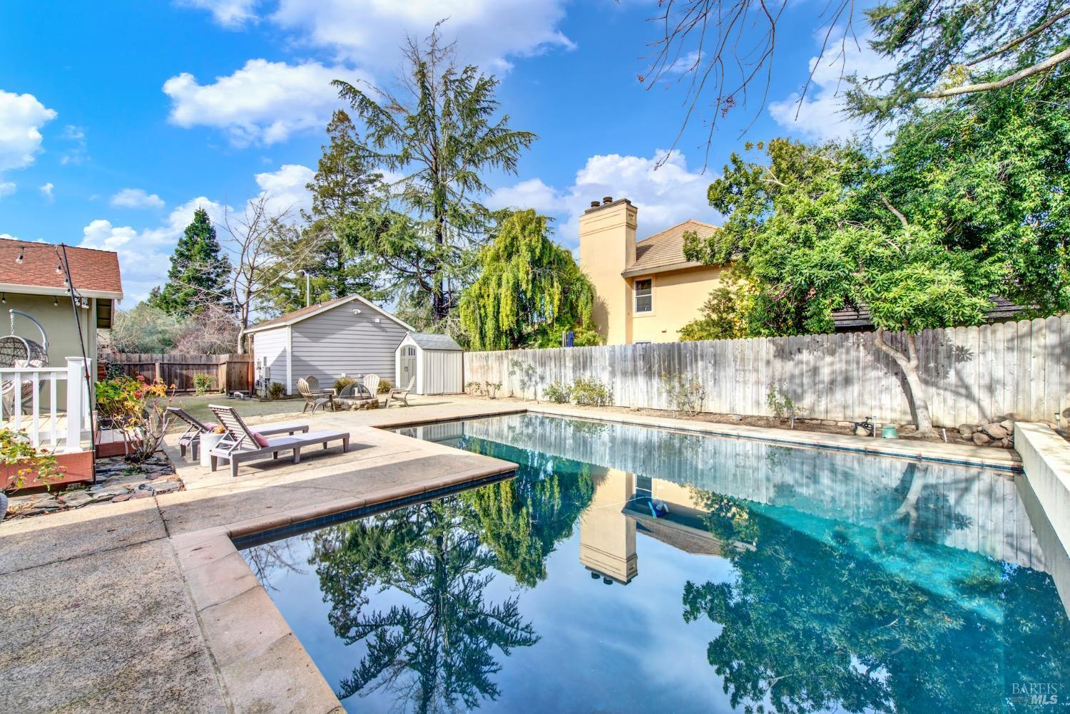 3360 Linda Mesa Way