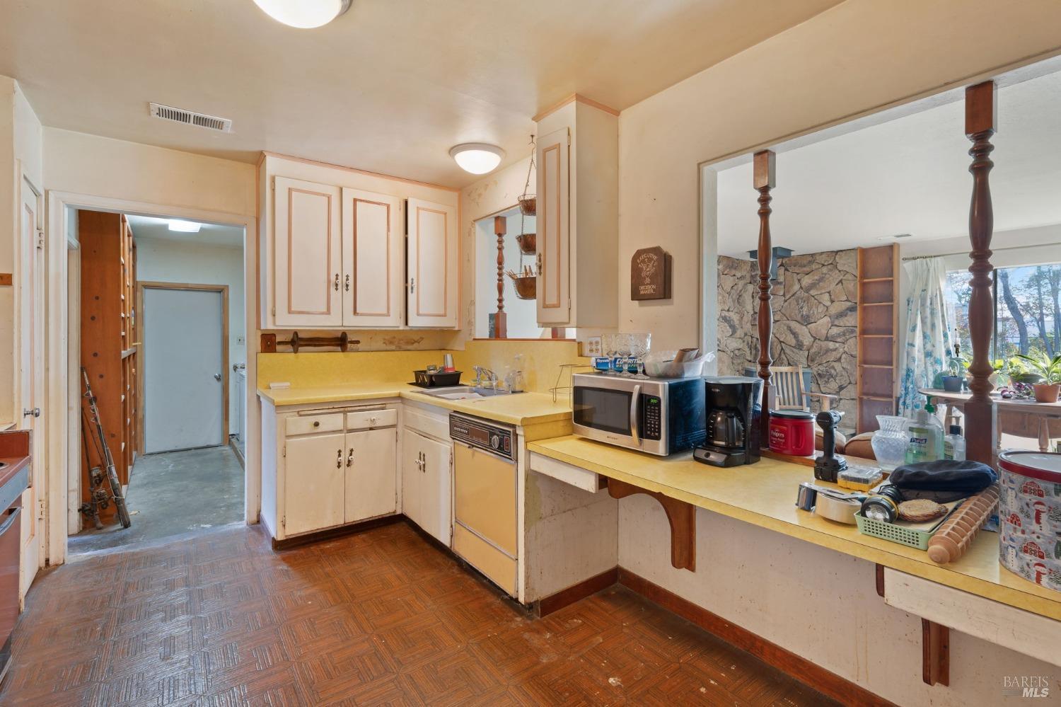 1021 Bella Dr