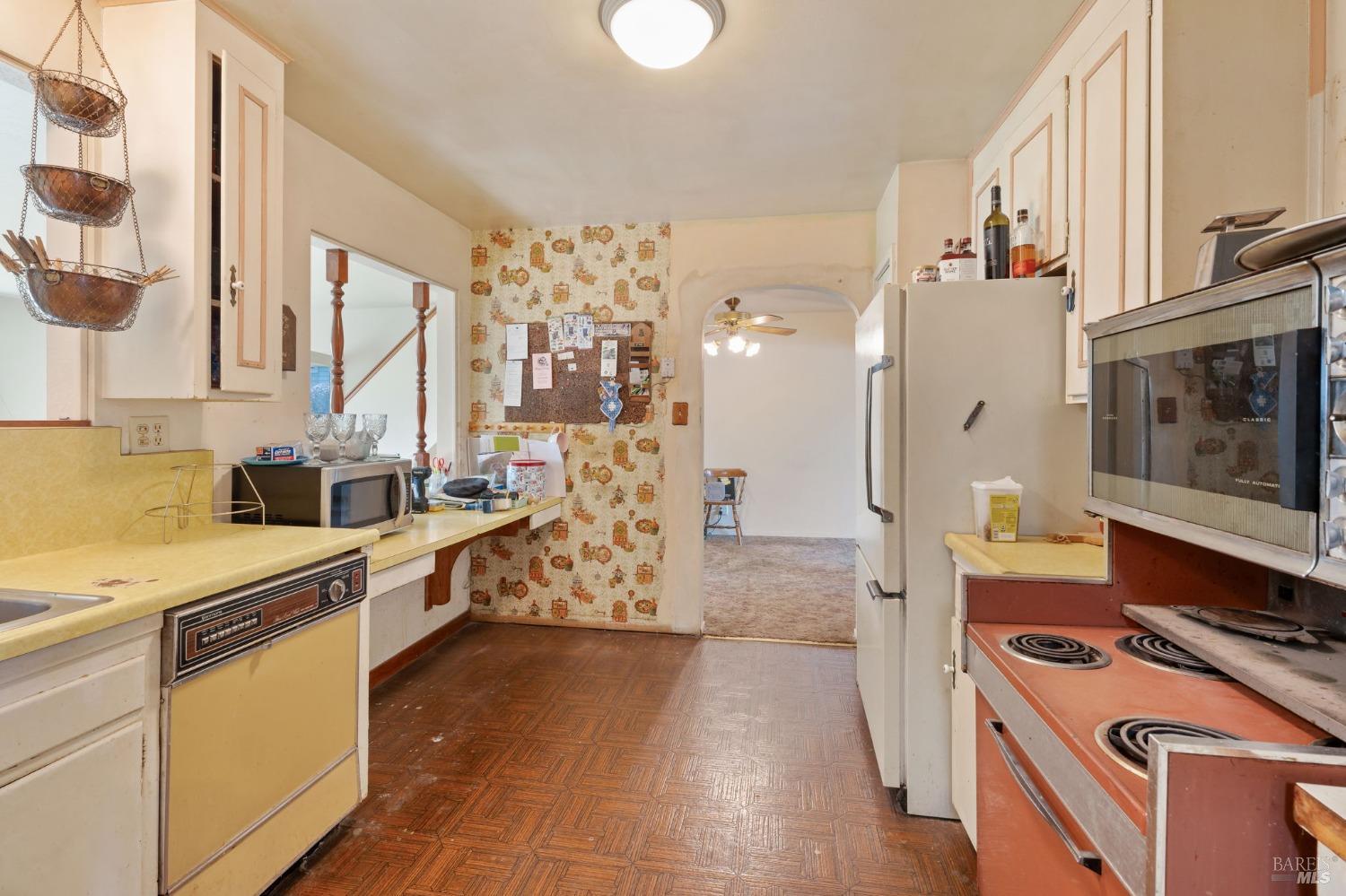 1021 Bella Dr