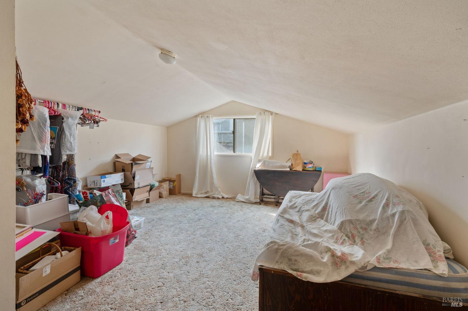 1021 Bella Dr