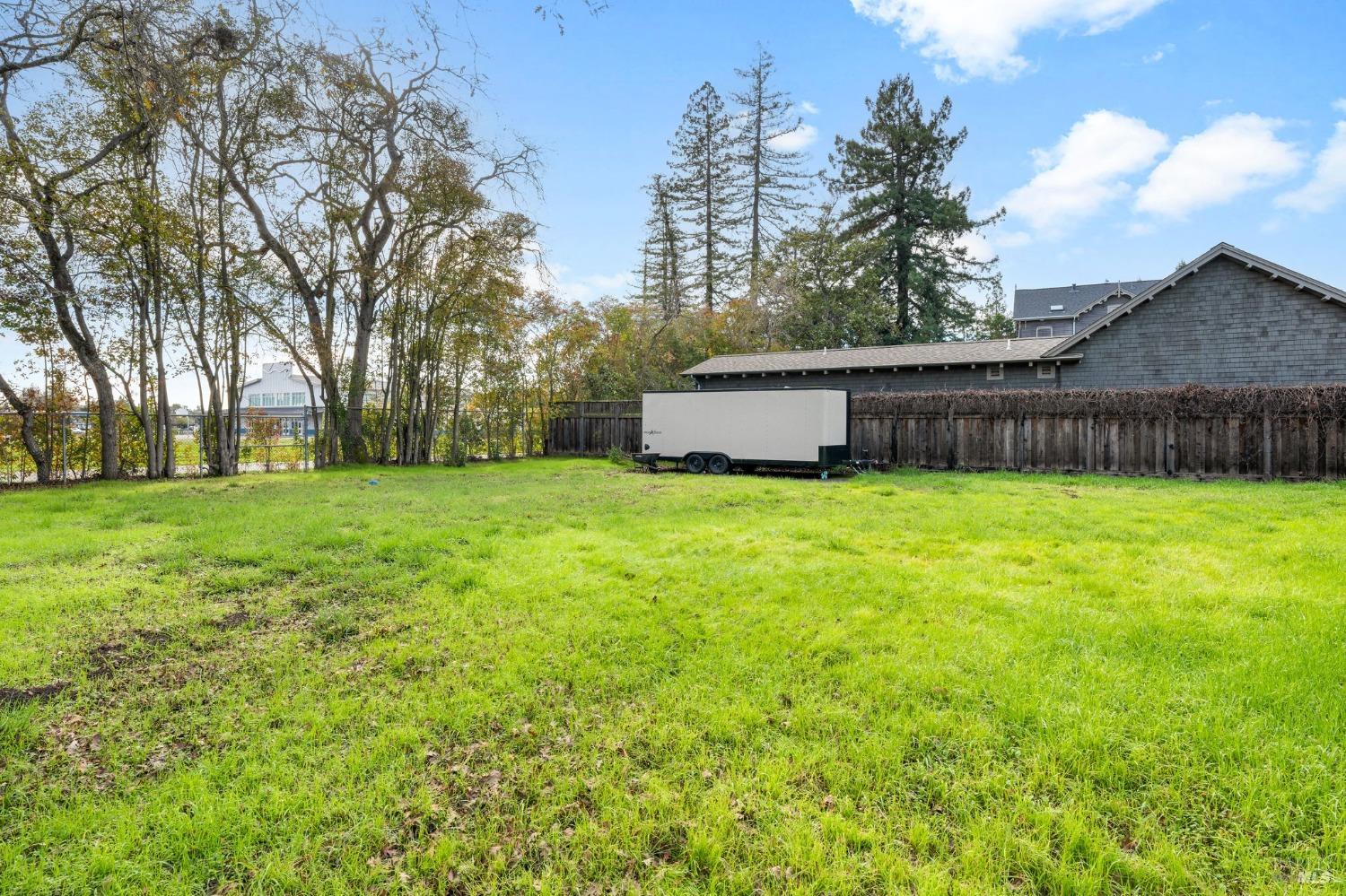 1021 Bella Dr