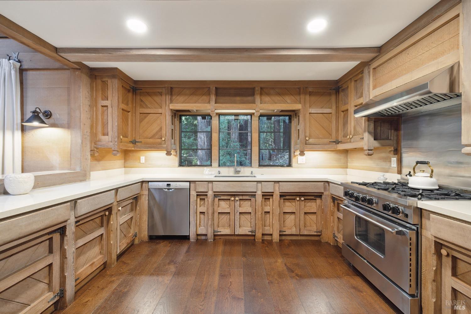 224 Cascade Dr