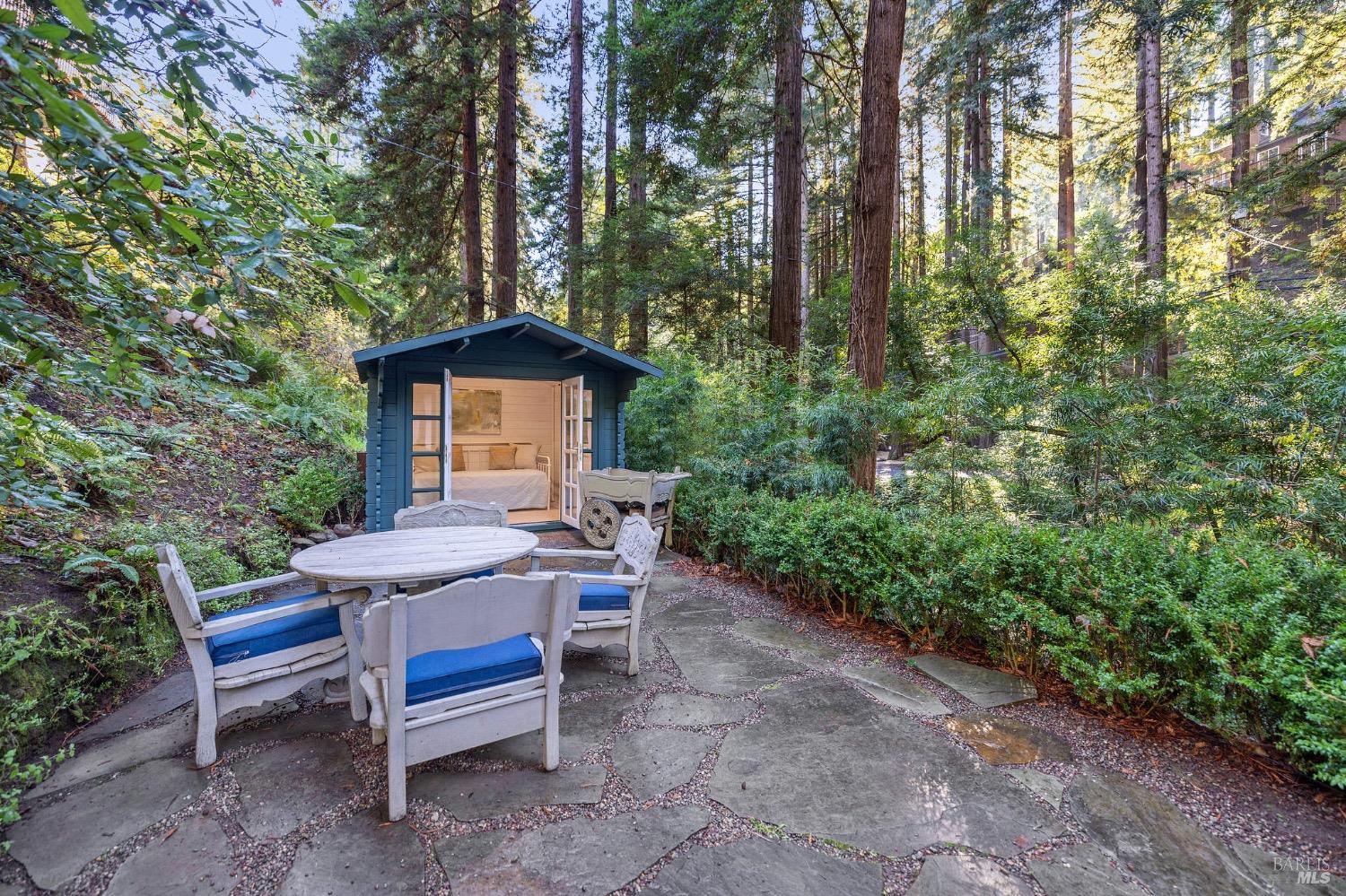 224 Cascade Dr