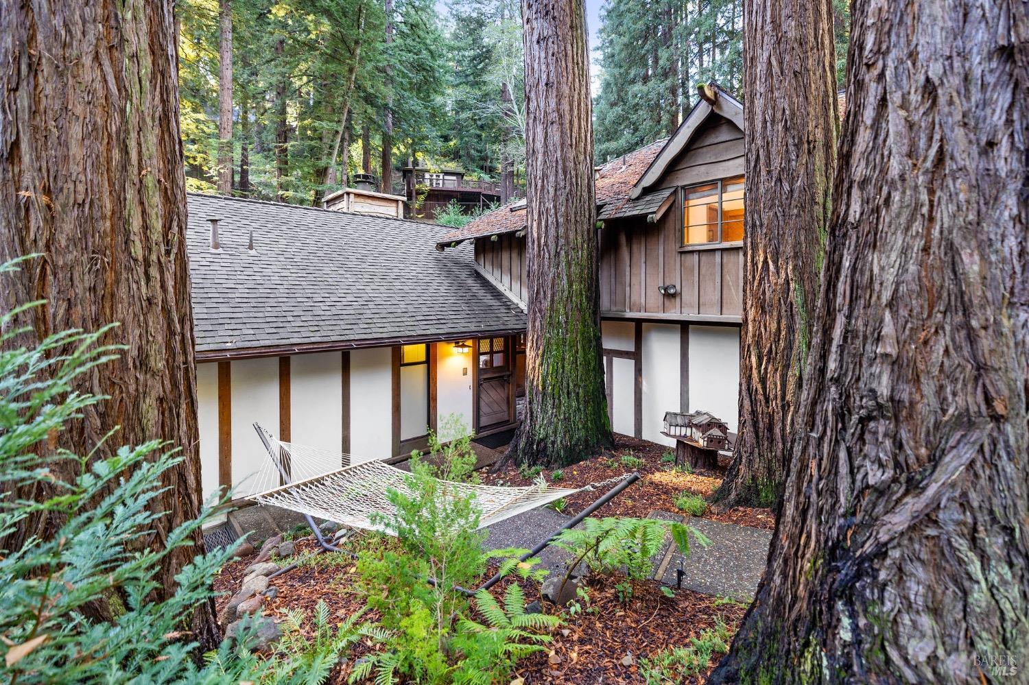 224 Cascade Dr