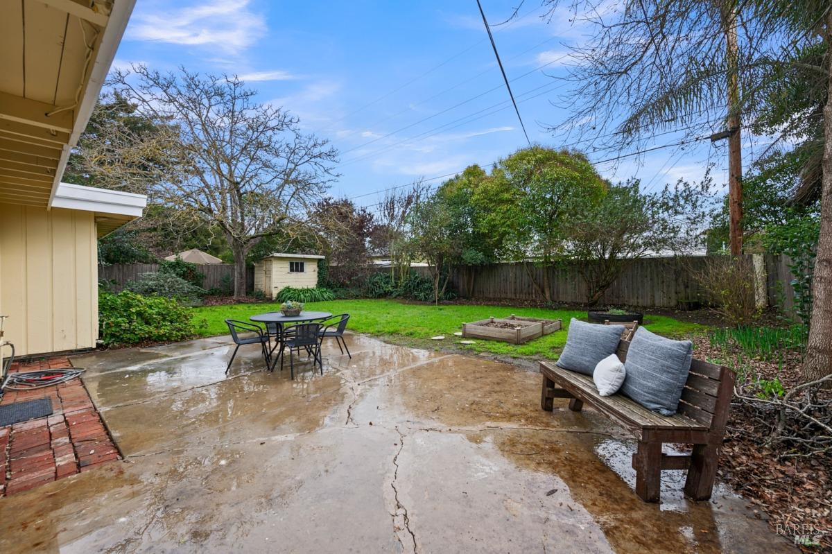 2628 Claremont Dr