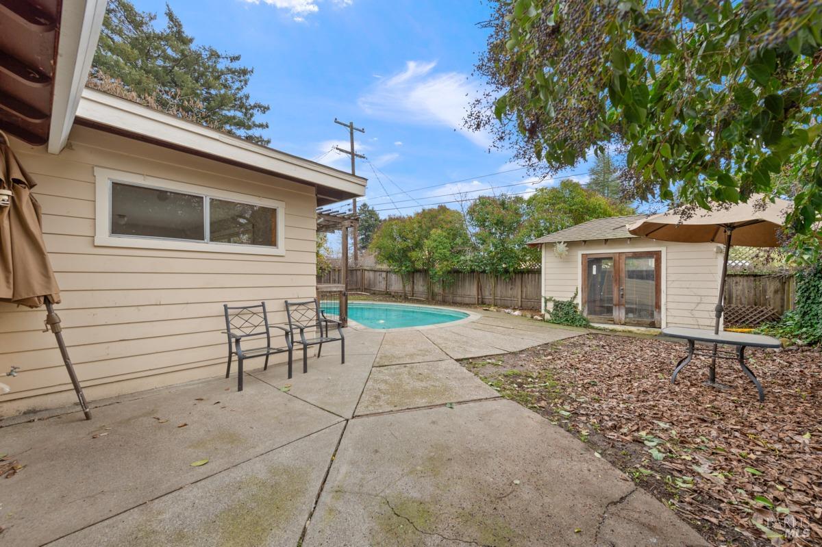 2636 Claremont Dr