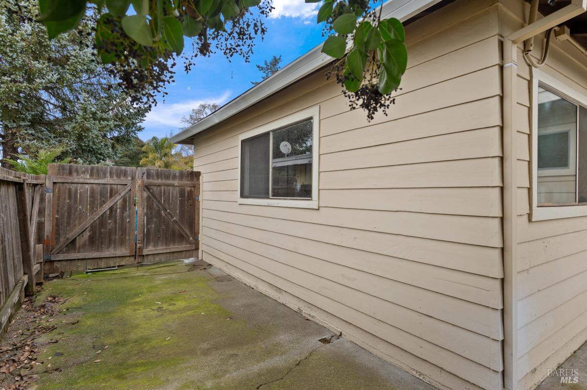 2636 Claremont Dr