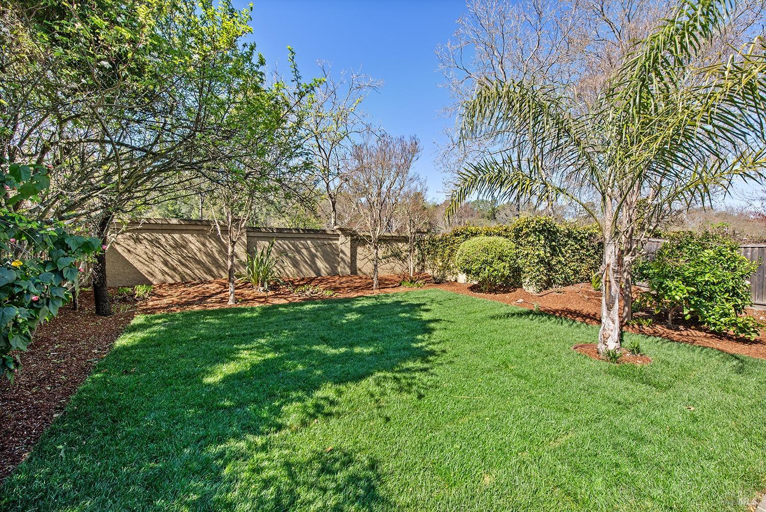 27 Presidio Dr