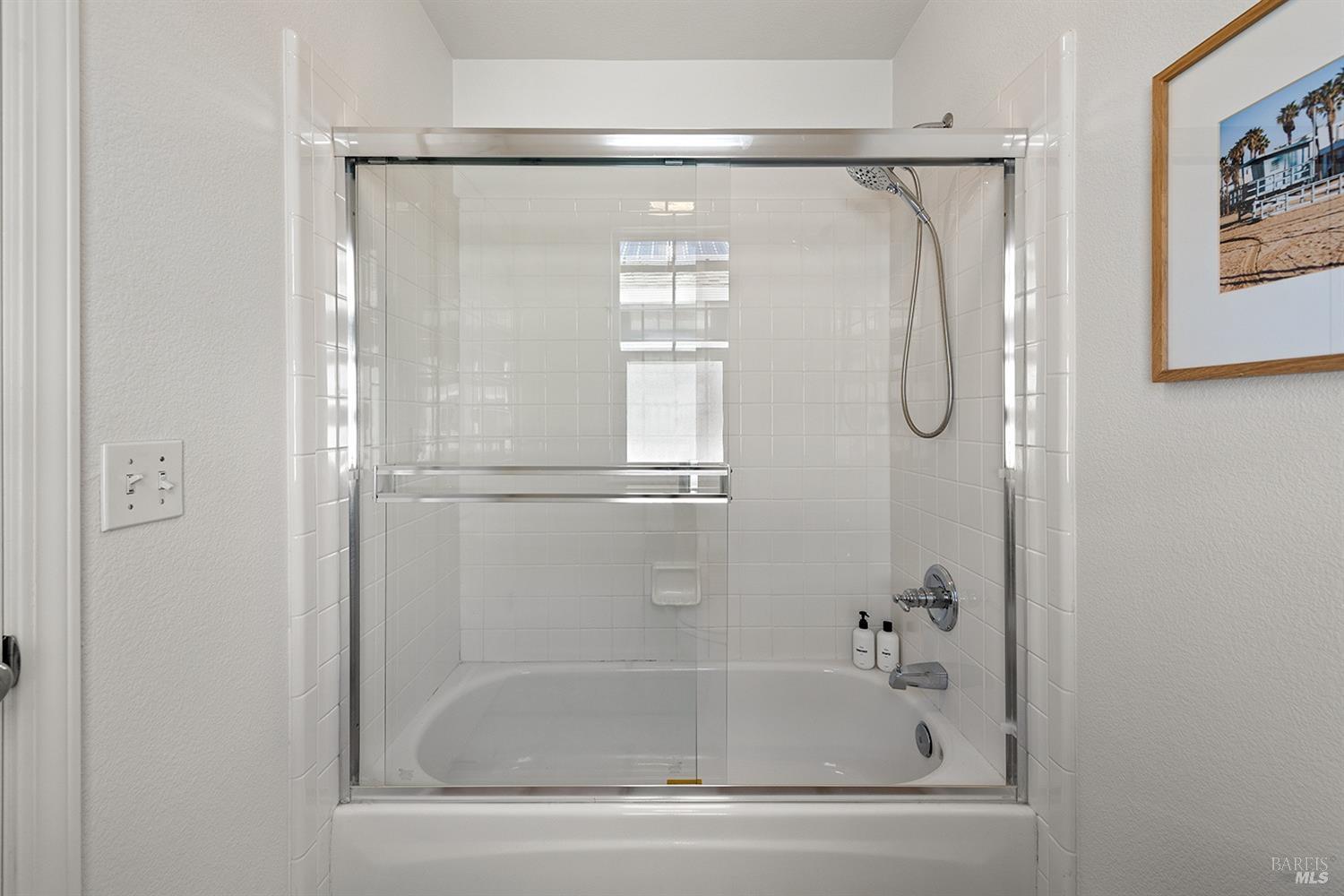27 Presidio Dr