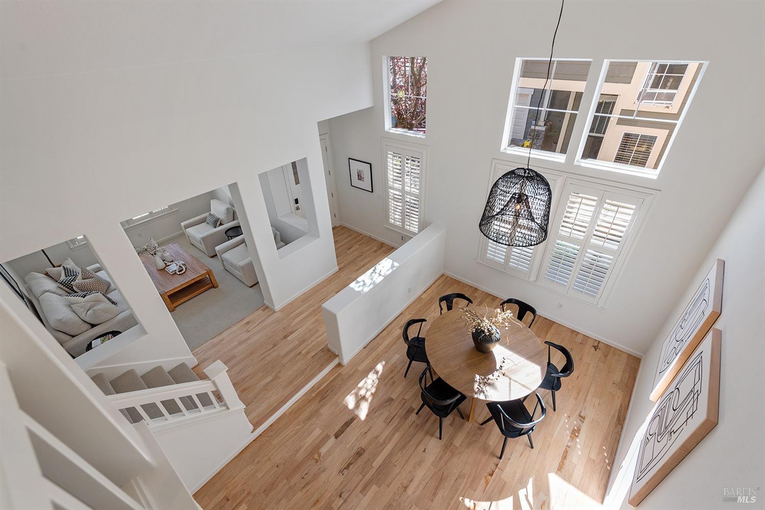 27 Presidio Dr
