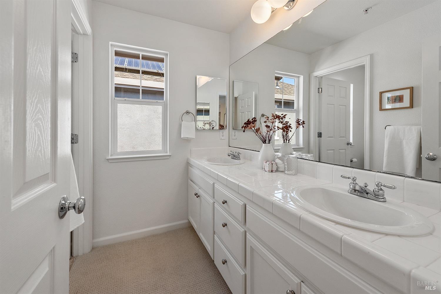 27 Presidio Dr