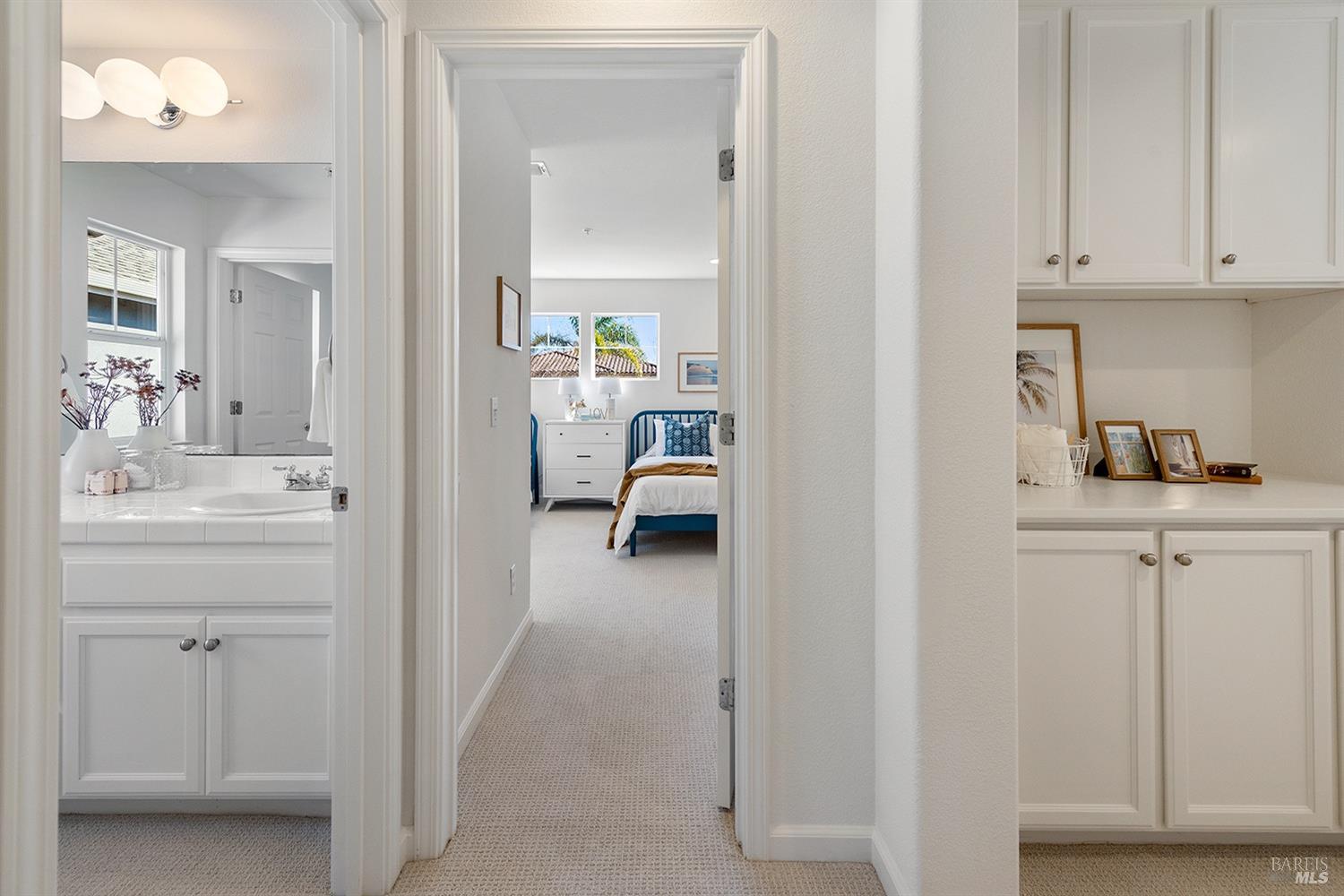 27 Presidio Dr