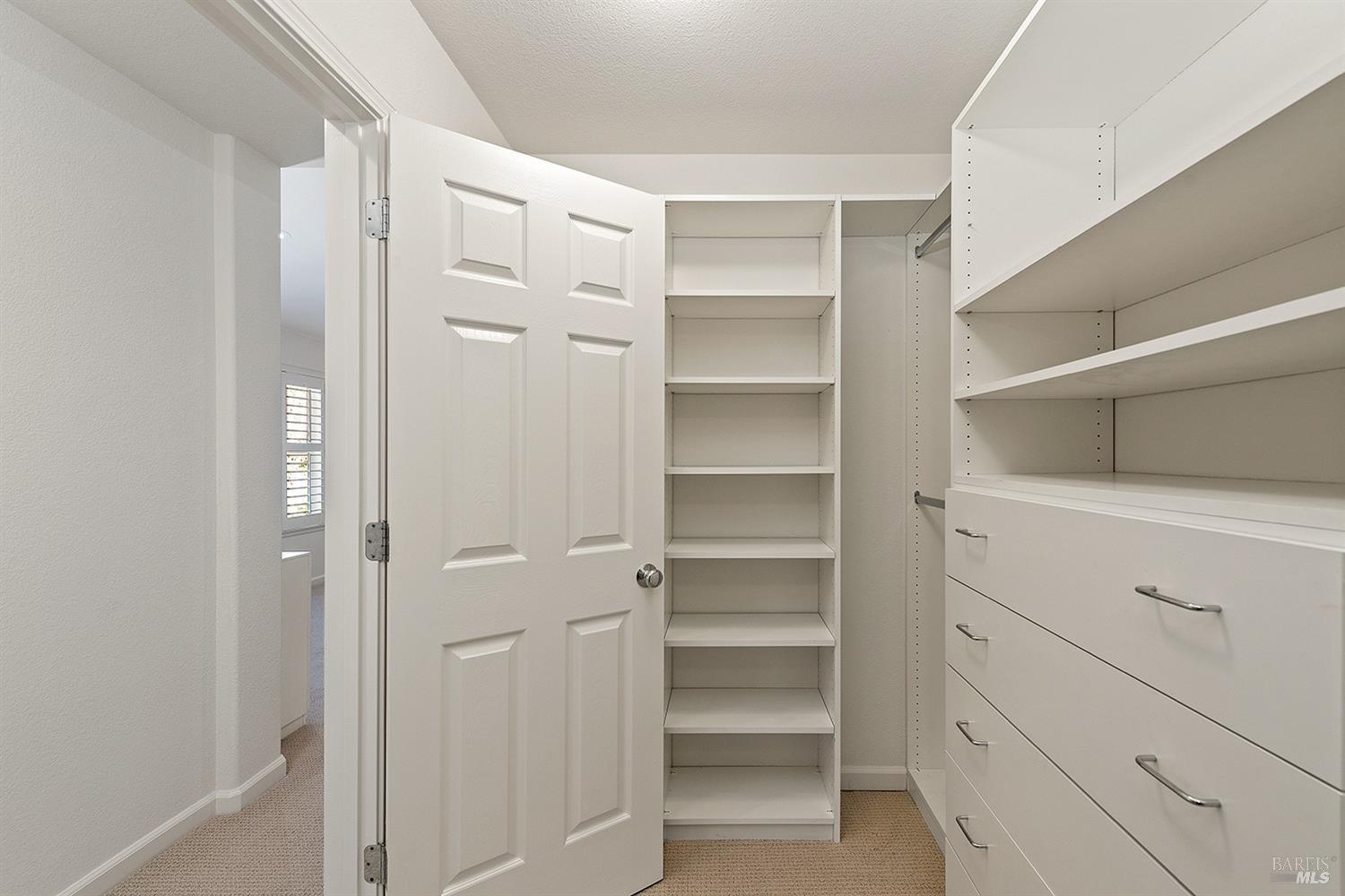 27 Presidio Dr