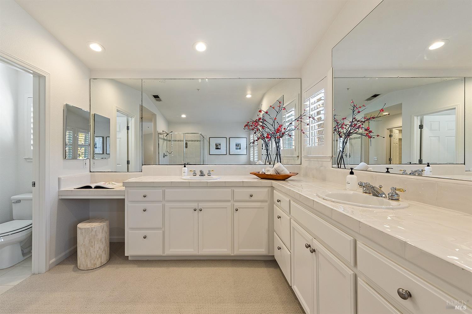 27 Presidio Dr