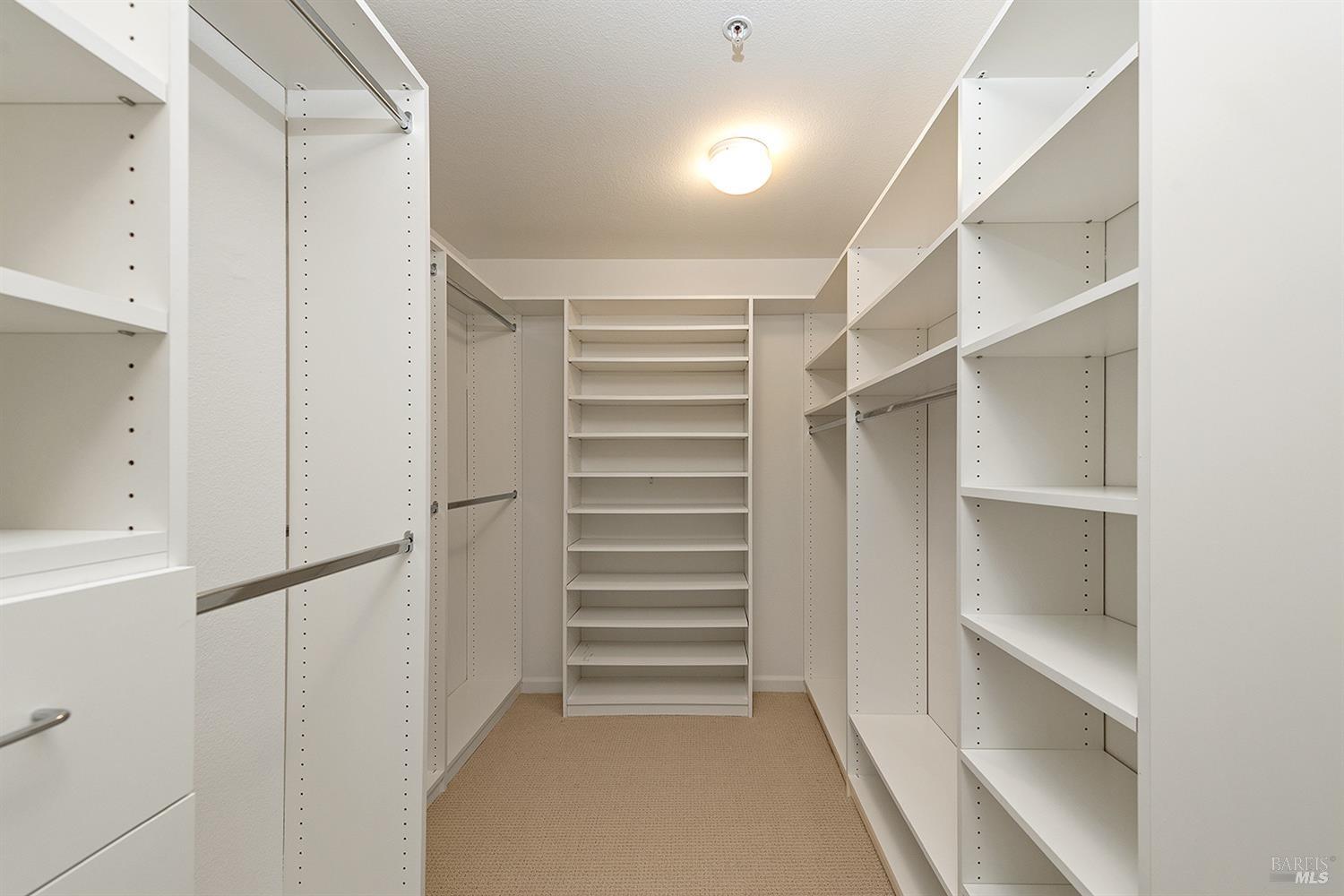 27 Presidio Dr