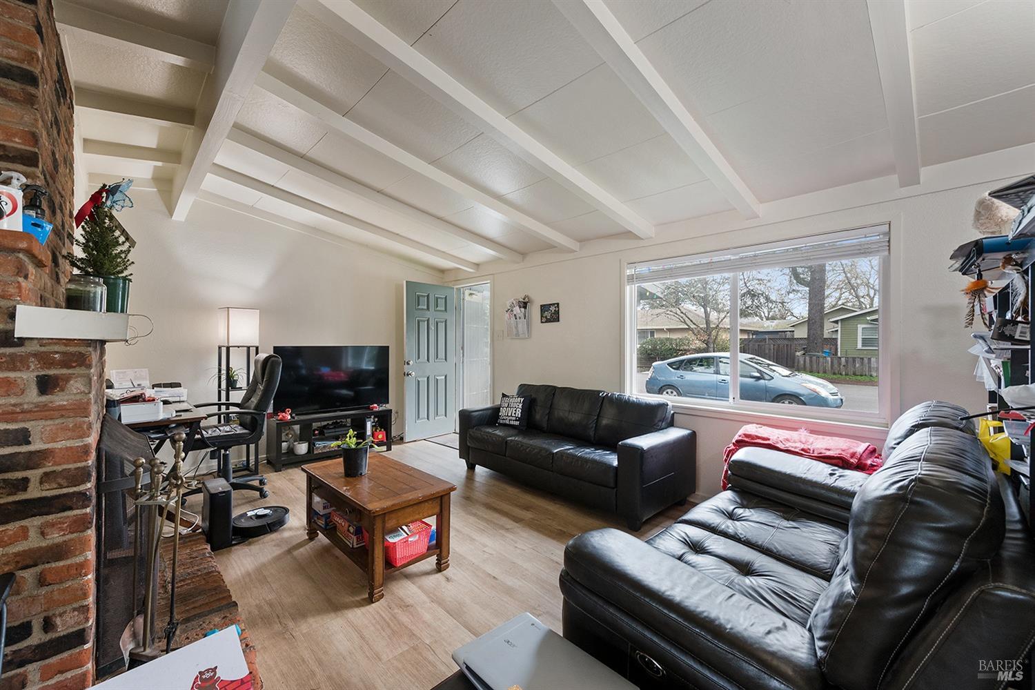 1175-1195 Mcconnell Ave