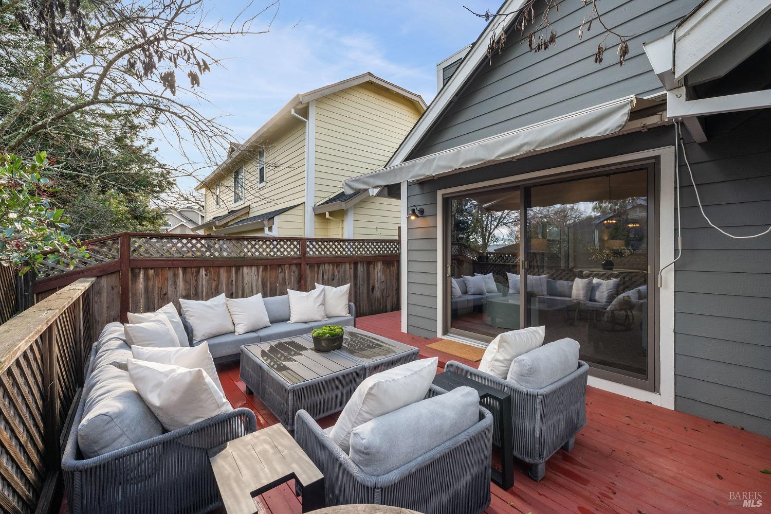 610 Anthony Ct