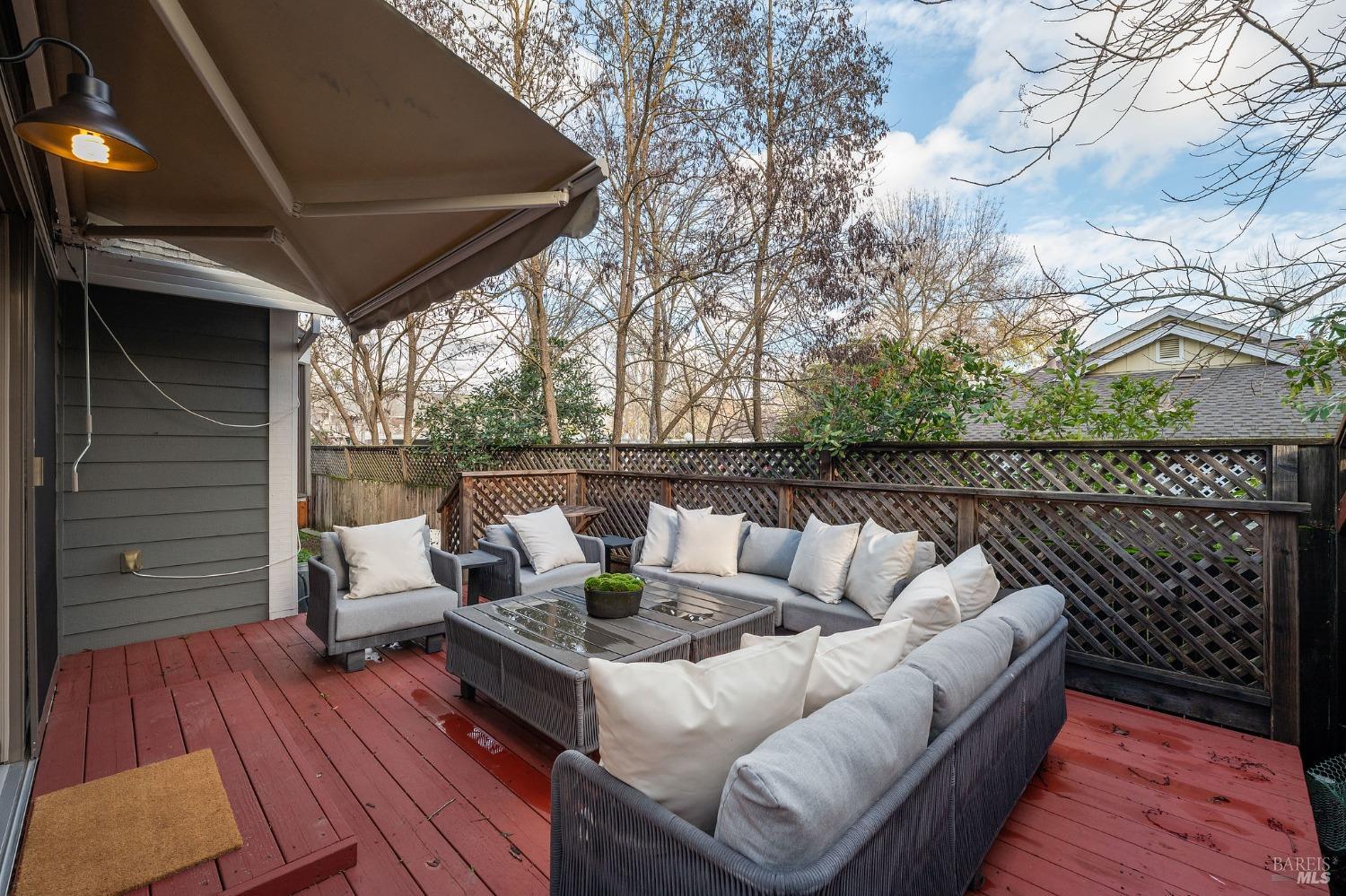 610 Anthony Ct