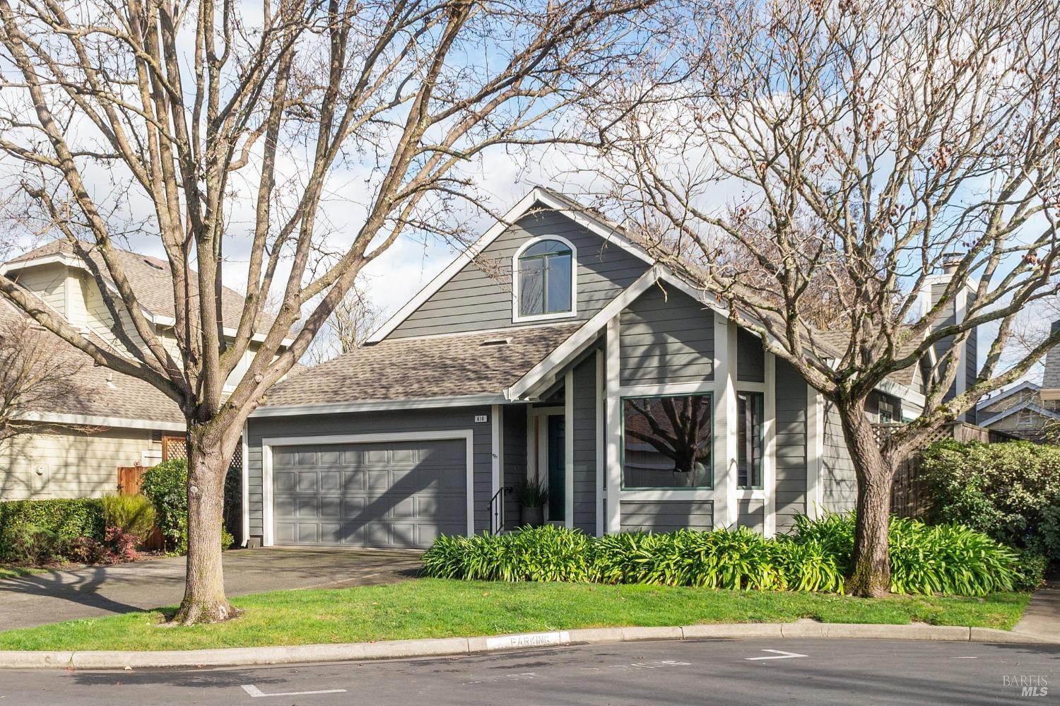 610 Anthony Ct