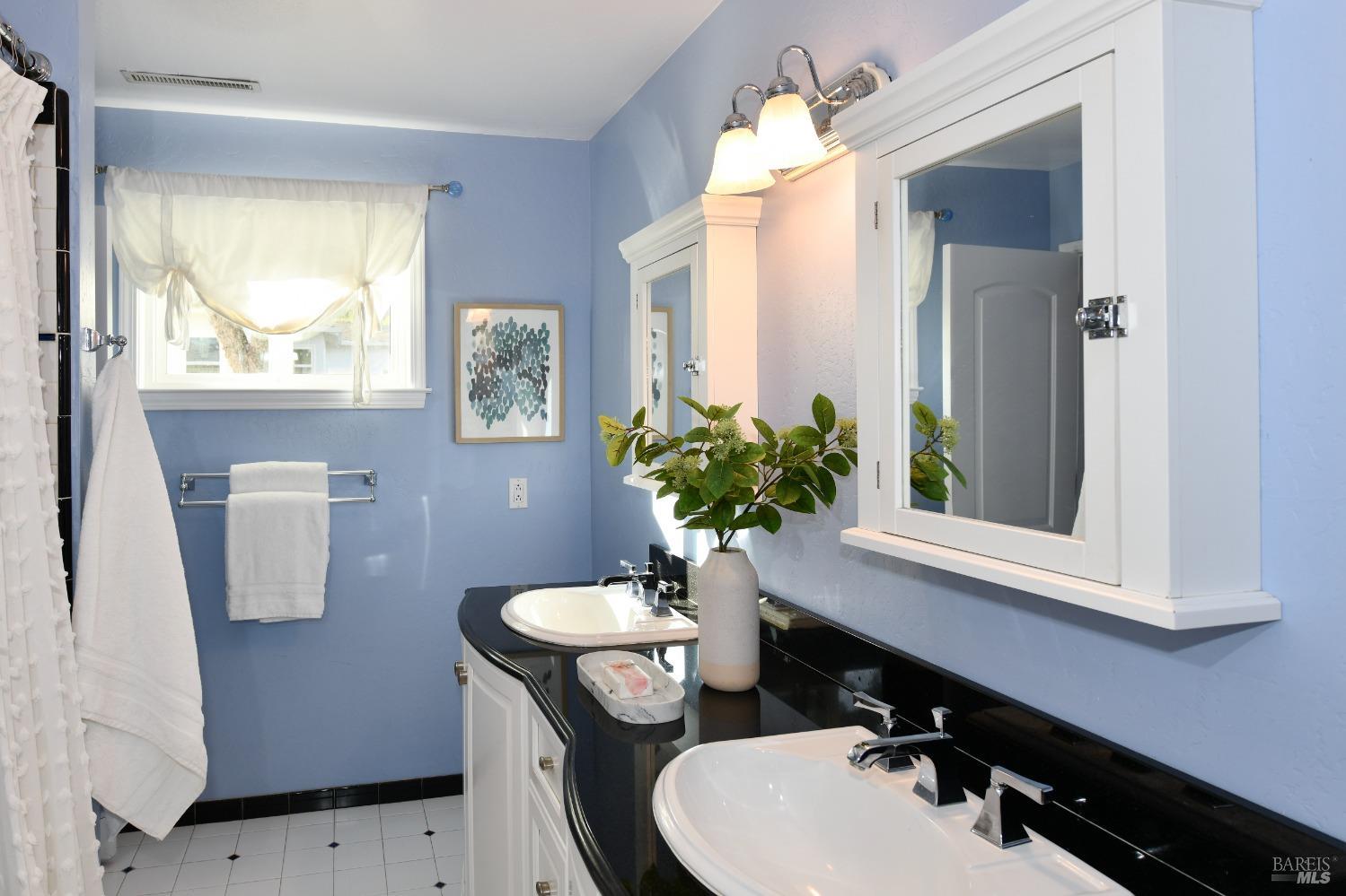 2948 Devita Dr