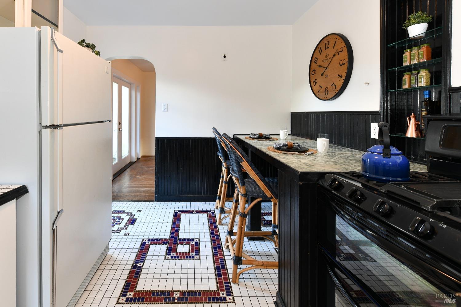 2948 Devita Dr