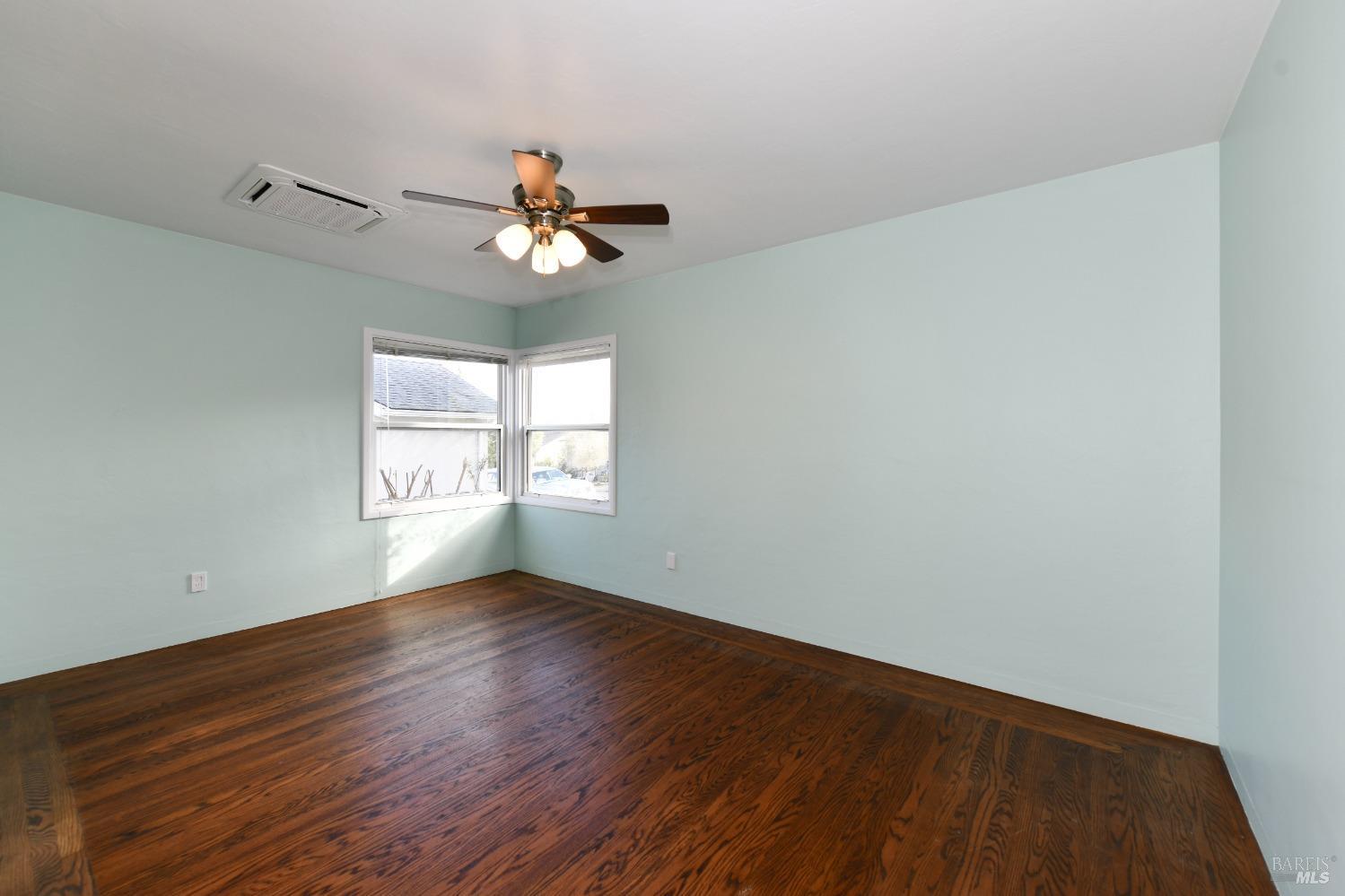 2948 Devita Dr