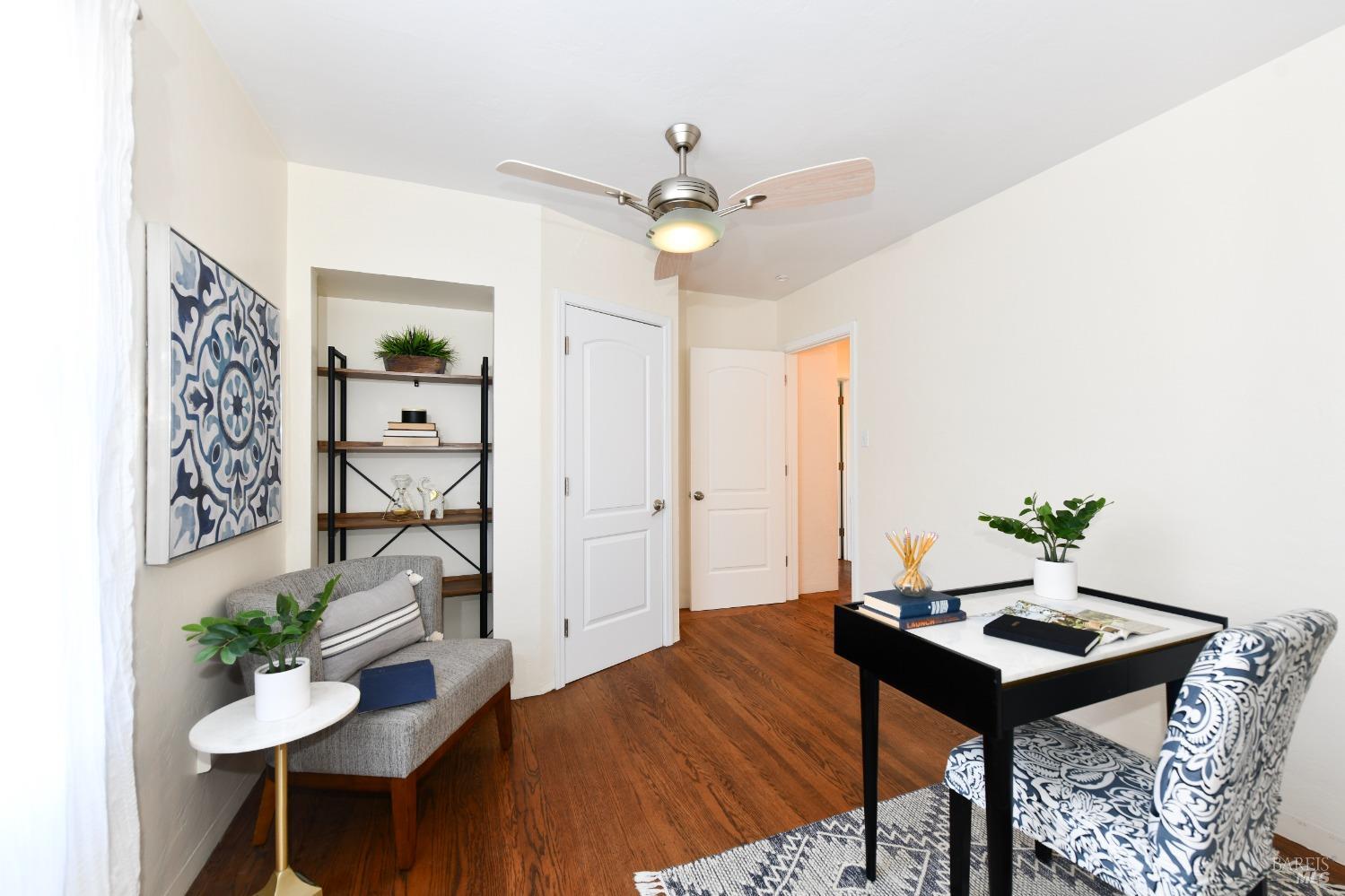 2948 Devita Dr
