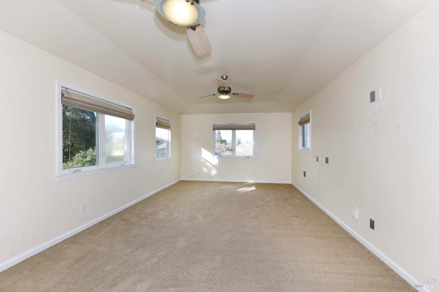 2948 Devita Dr