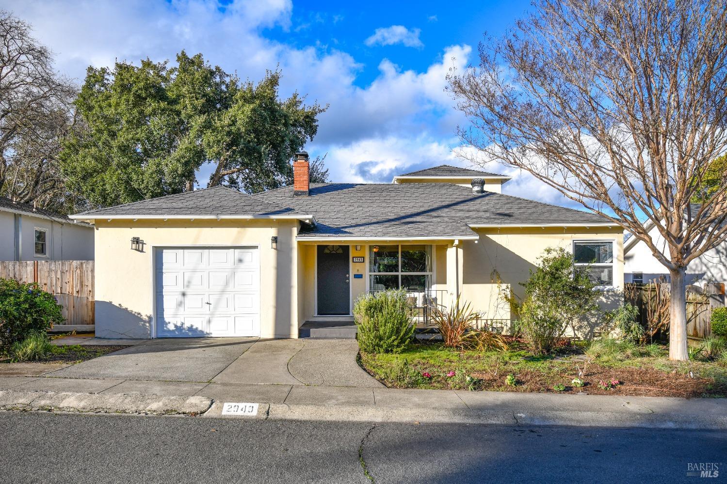 2948 Devita Dr