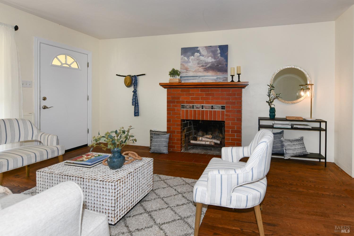 2948 Devita Dr