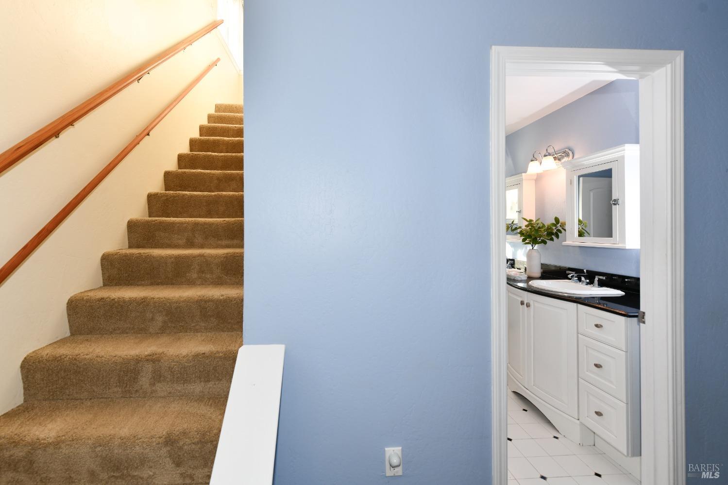 2948 Devita Dr