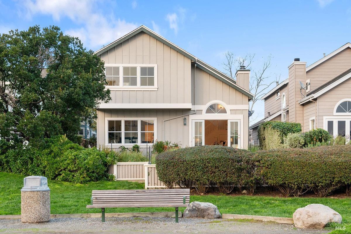 58 Elizabeth Cir