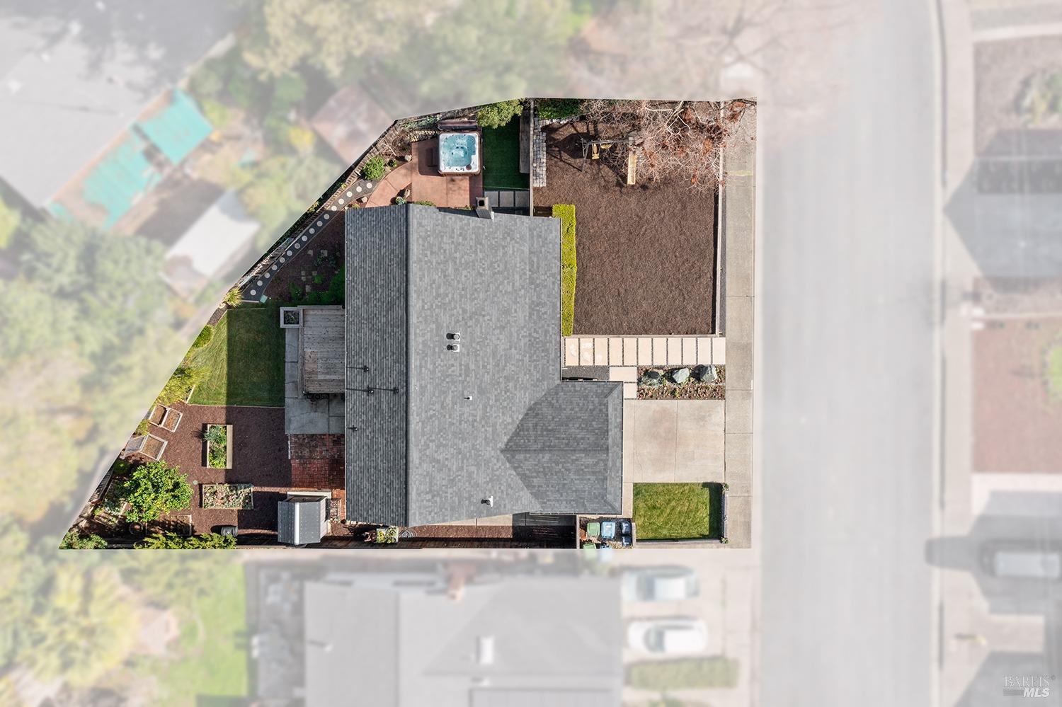 1562 Creekside Dr