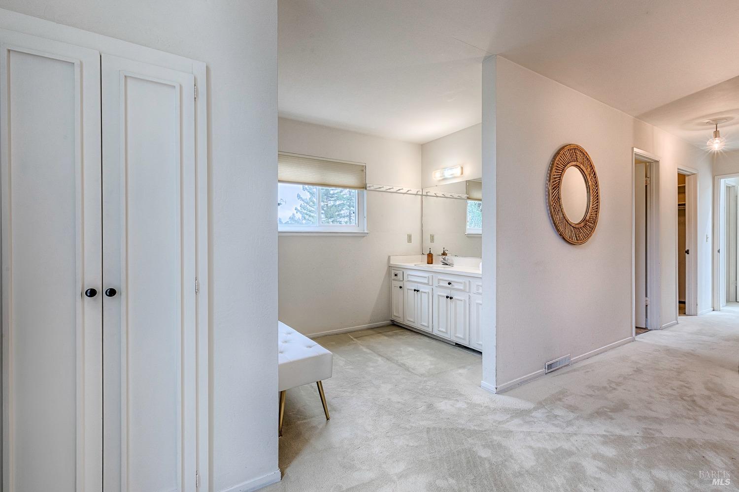 1050 Los Olivos Rd