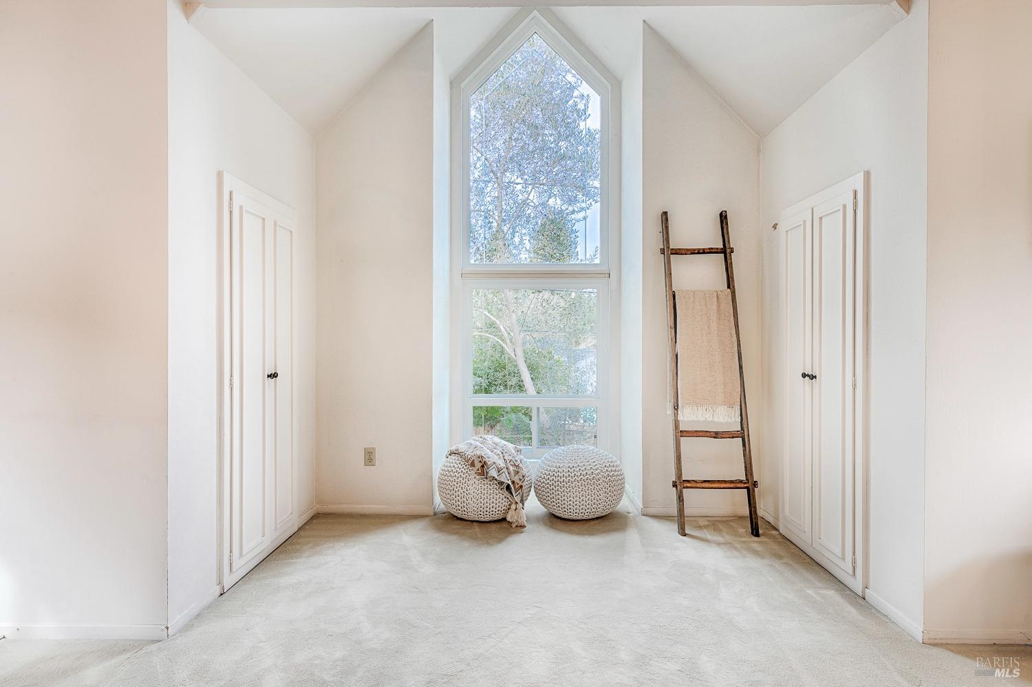 1050 Los Olivos Rd